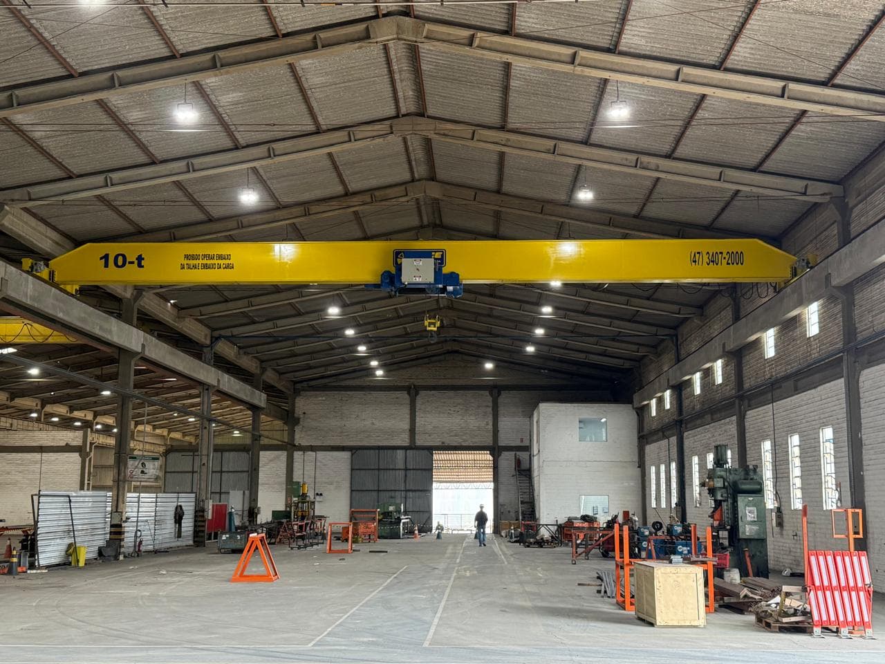 Ponte rolante de 10 toneladas instalada em Campo Largo/PR, fabricada pela Force Movimentação
